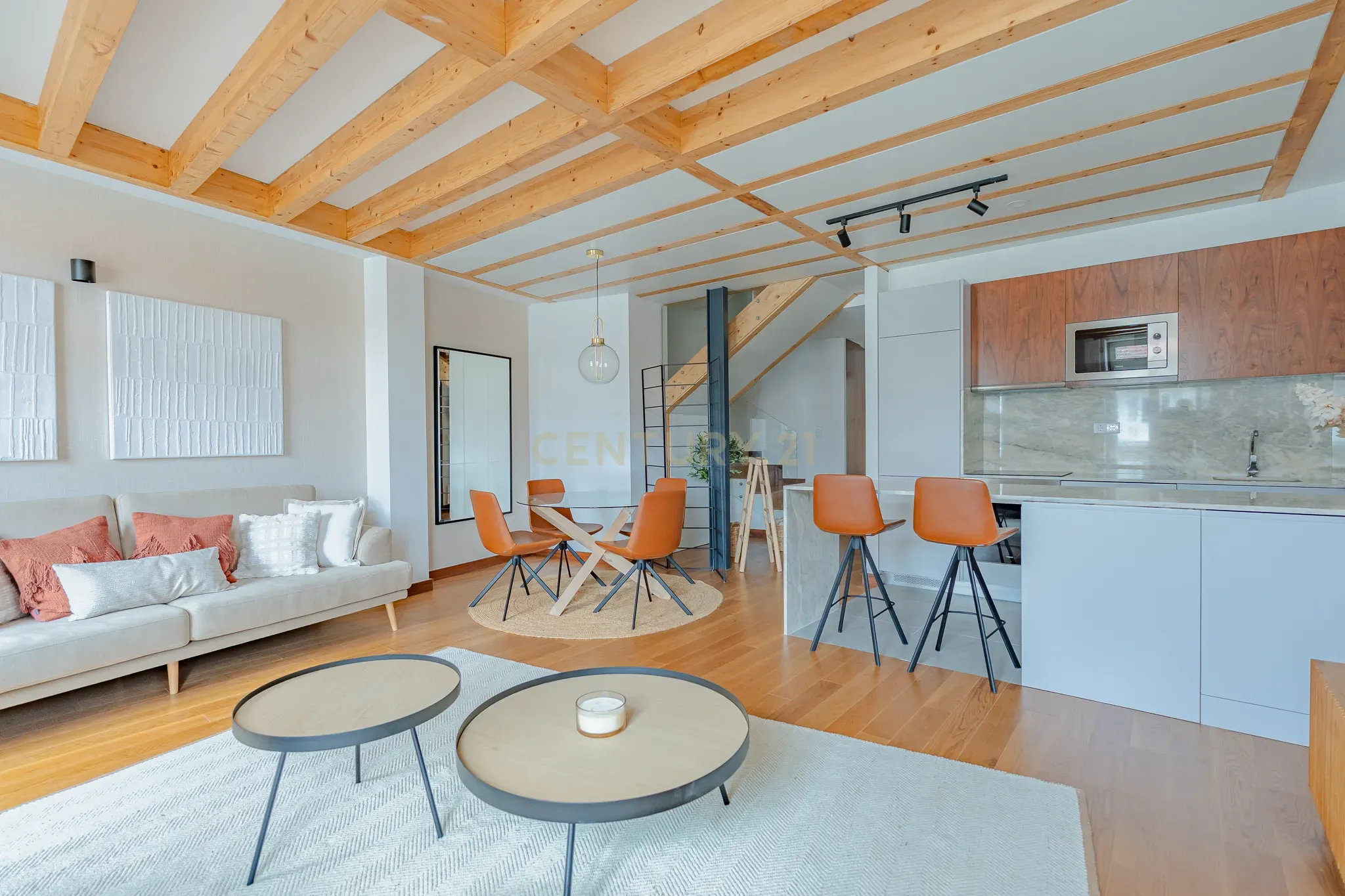 Arrendamento T2 Duplex S. Bento| Santa Catarina | Porto - Image 3