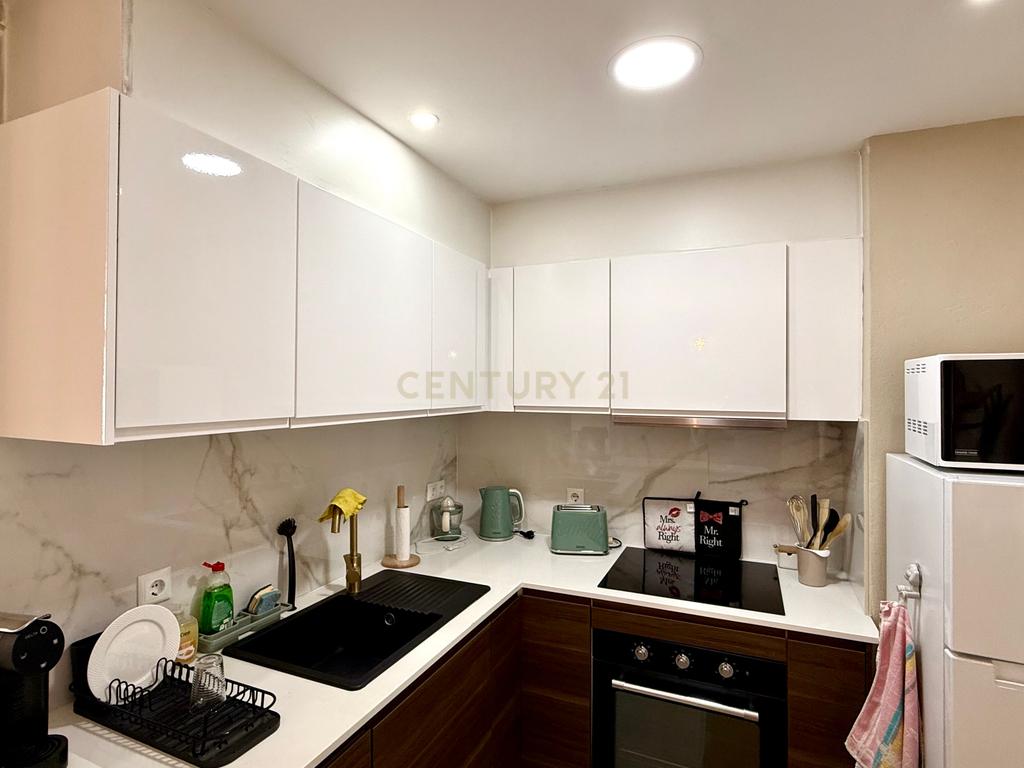Apartamento T2 renovado em Armação de Pêra a 500 metros da praia. - Image 8