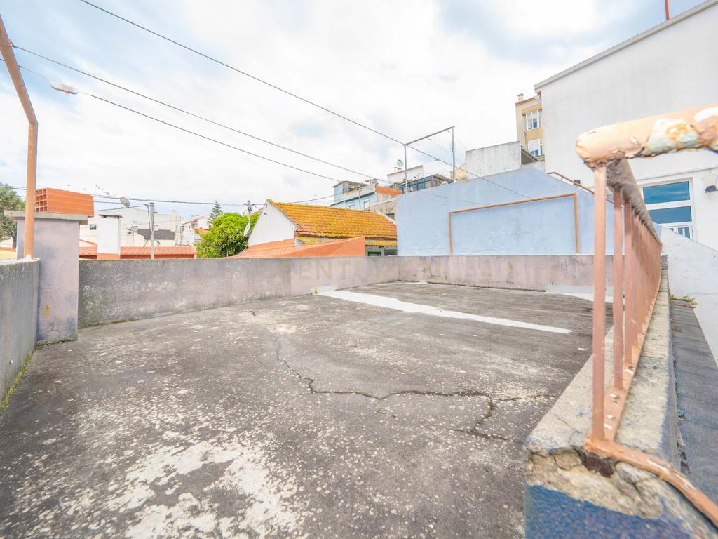 Moradia T3, com Varanda e Espaço Exterior, no Peixe Frito, em Setúbal - Image 14