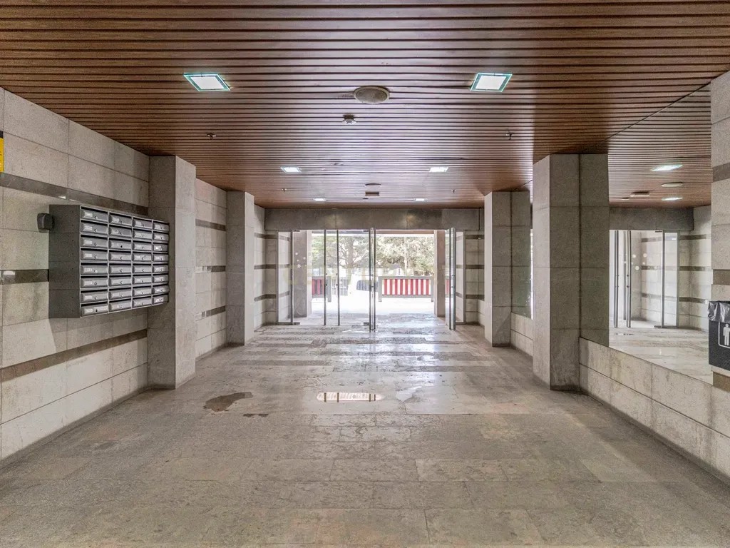 Loja Comercial em Monachil, Granada - Oportunidade Única - Image 6