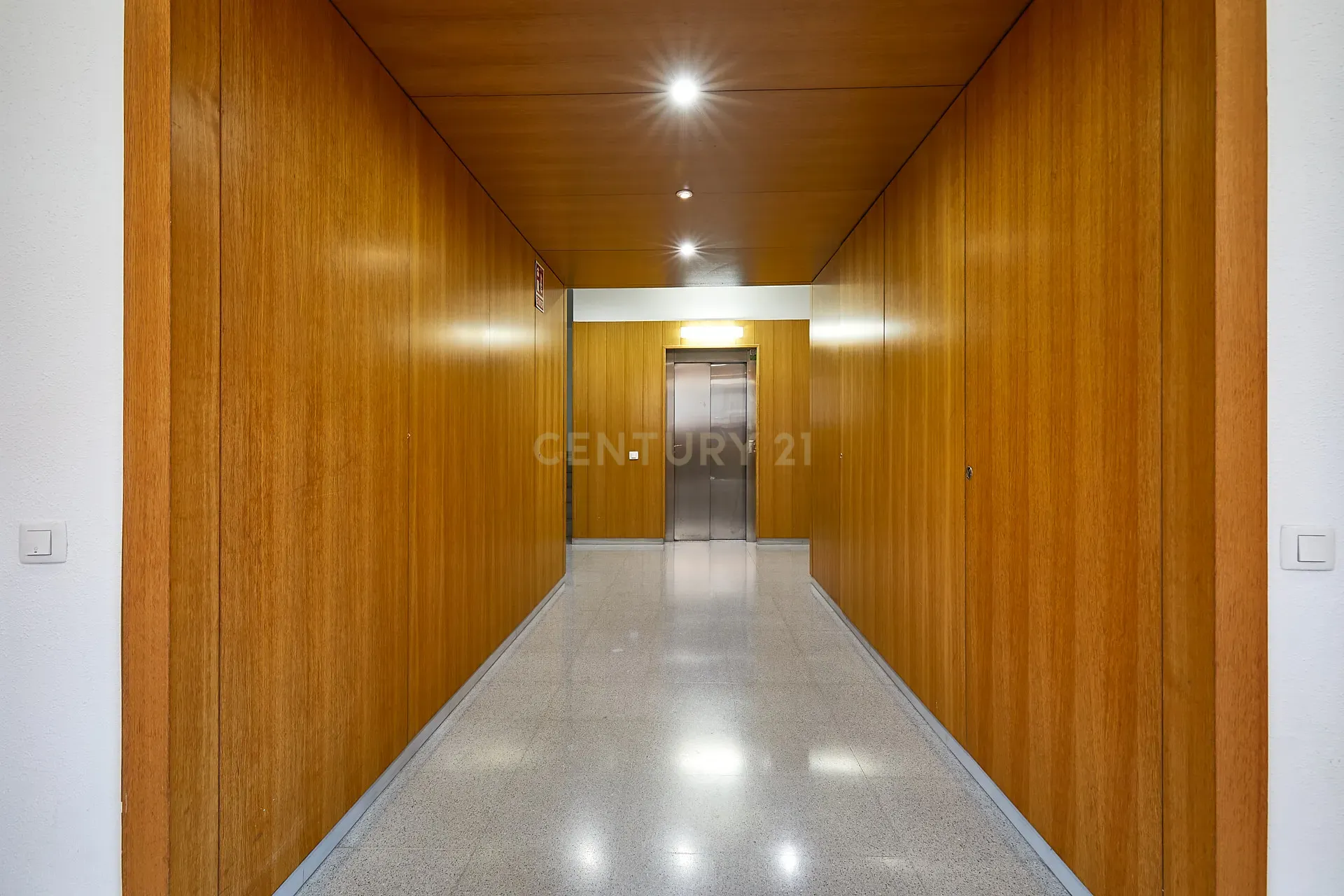 - Image 33