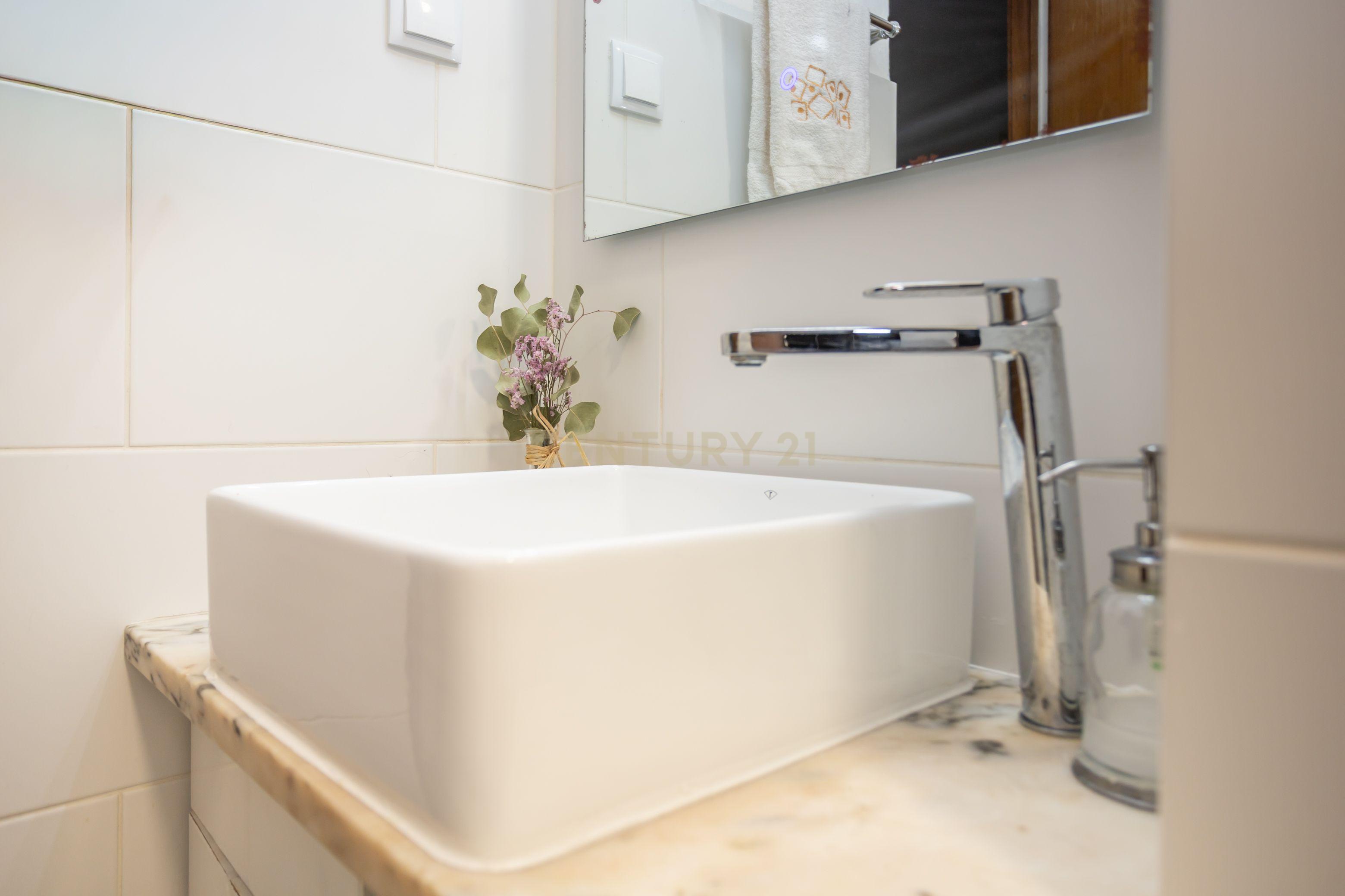 Fotografia 10 de APARTAMENTO T3 REMODELADO SETUBAL