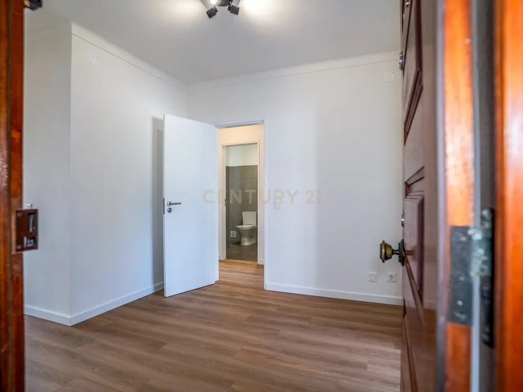 Apartamento T3 | Renovado | Caldas da Rainha - Image 5