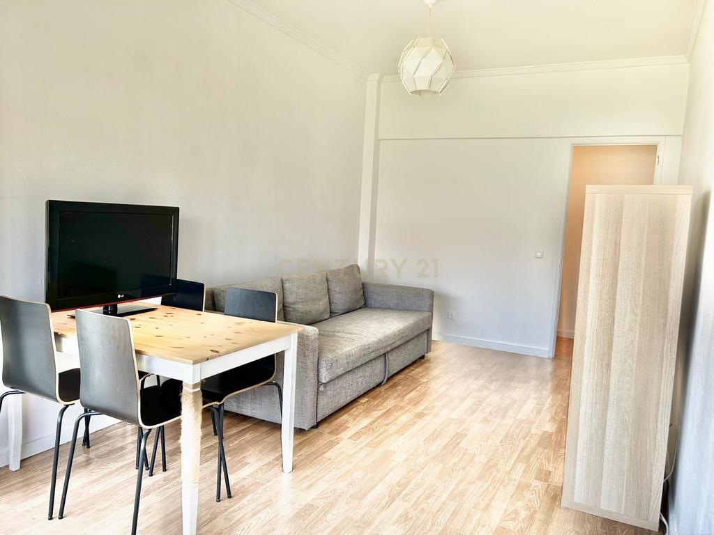 Apartamento T1 para Arrendamento – Costa da Caparica (5 min da Praia) - Image 9