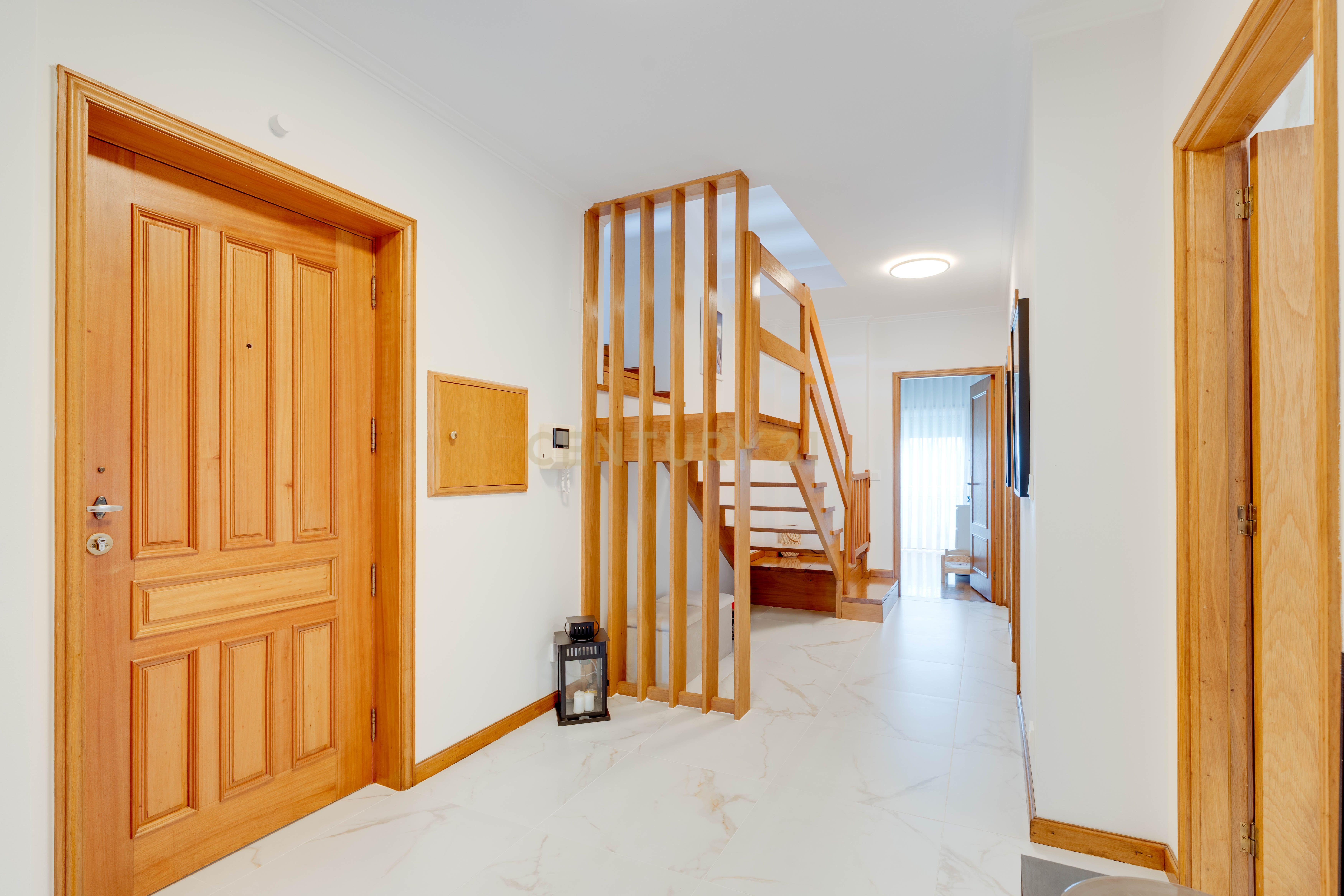 T2+2 Duplex c/ Sótão amplo (248m²) | S. Félix Marinha - Widok 5