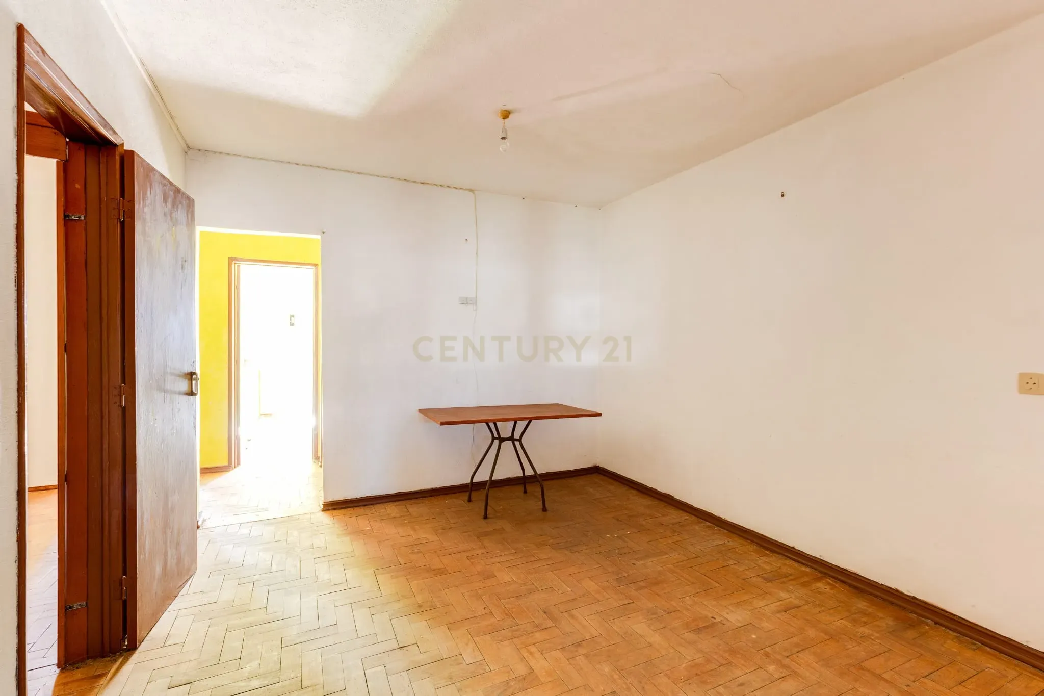 Fotografia 7 de Moradia T5 ( Habitação ou investimento)