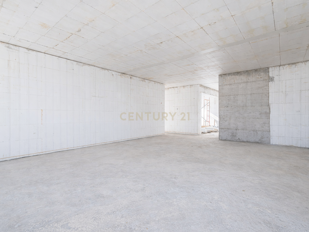 T1 Único em Leiria: Construção ICF em Condomínio Fechado com Piscina - Image 2