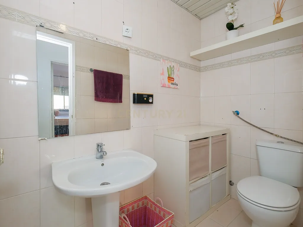 Apartamento T3 no Seixal com Varandas e Acessibilidade Fertagus - Image 26