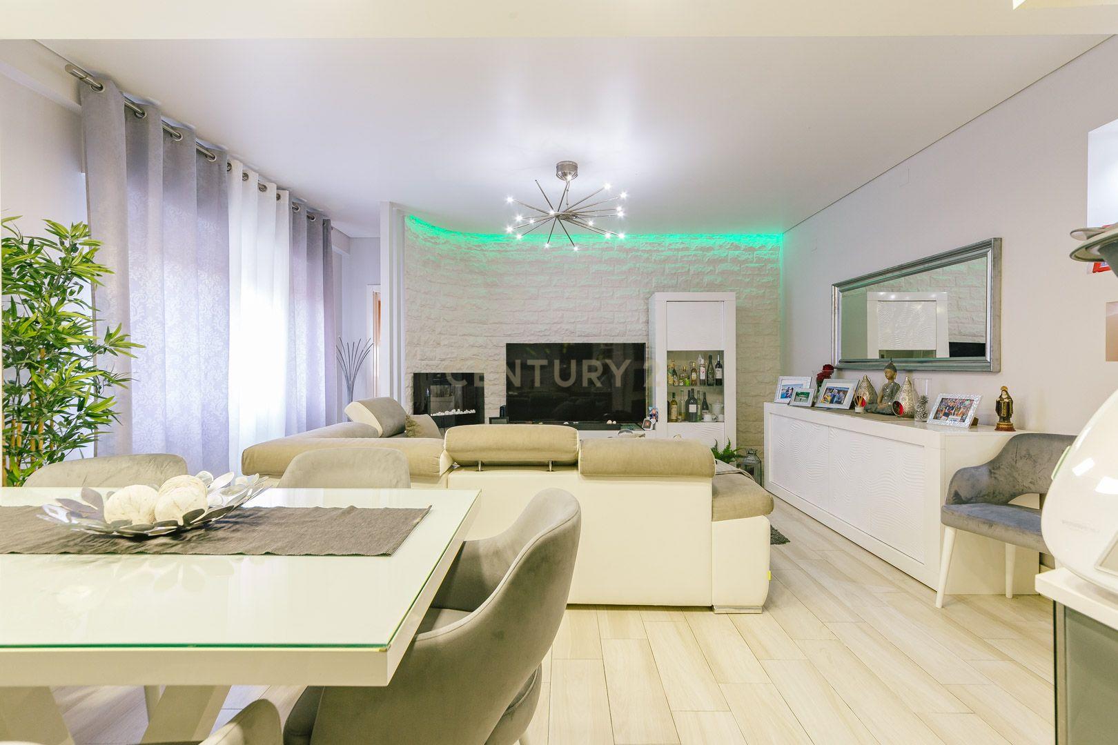 Apartamento T3 em Marvila - Image 1