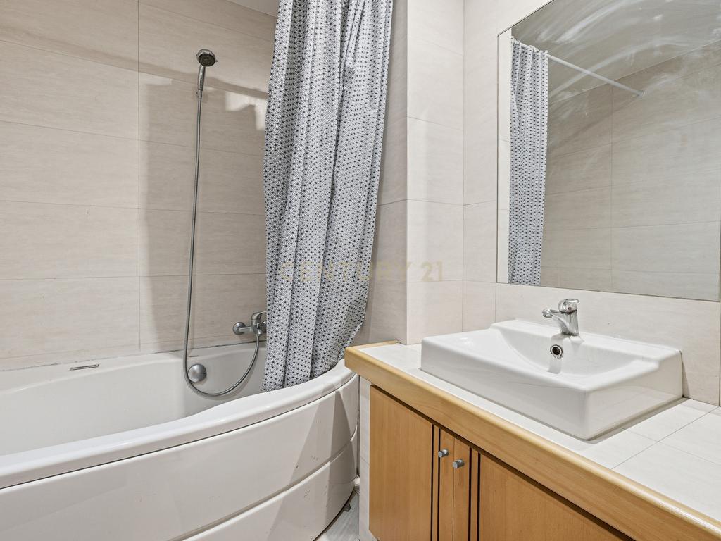 Apartamento T3 Duplex Samouco | Box para 2 Viaturas | Elevador - Image 13