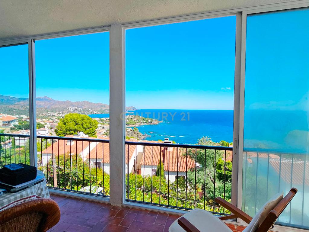 Cobertura com terraço, jardim e piscina privada com vista para o mar em Llançà - Image 3