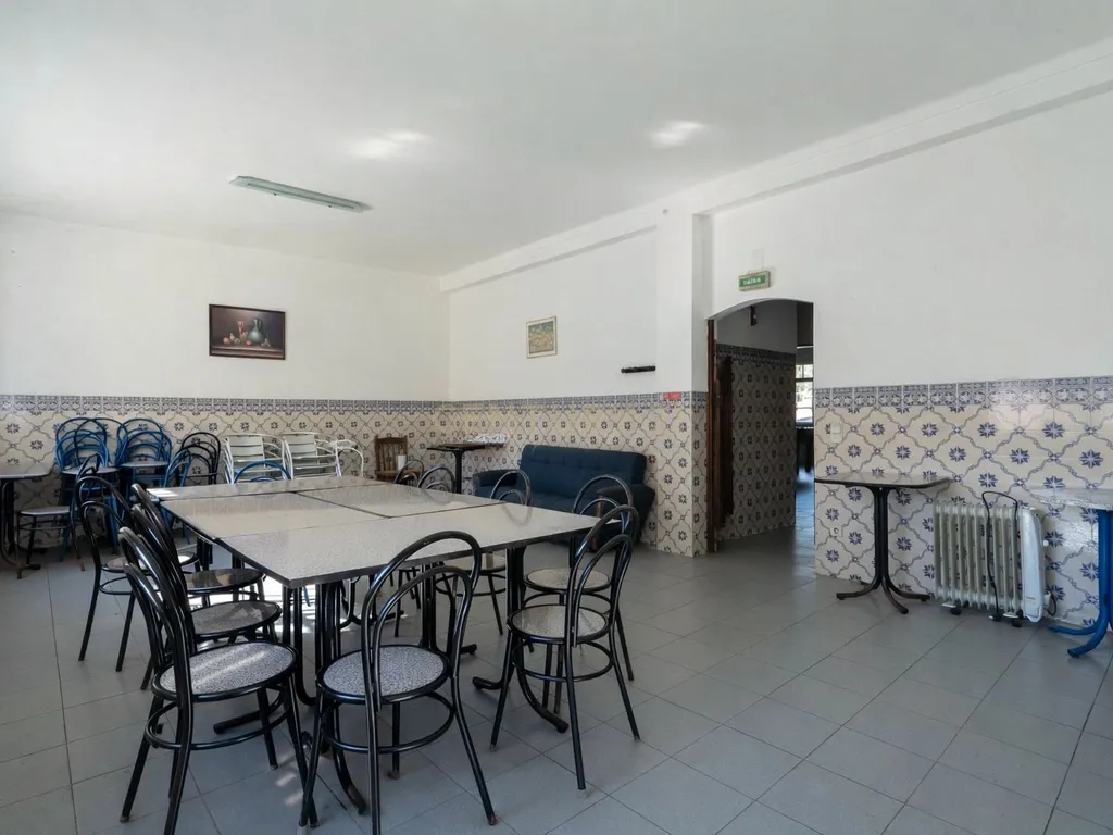 OPORTUNIDADE ÚNICA NA LOUSÃ – MORADIA COM GRANDE POTENCIAL (habitação e comércio) - Image 48