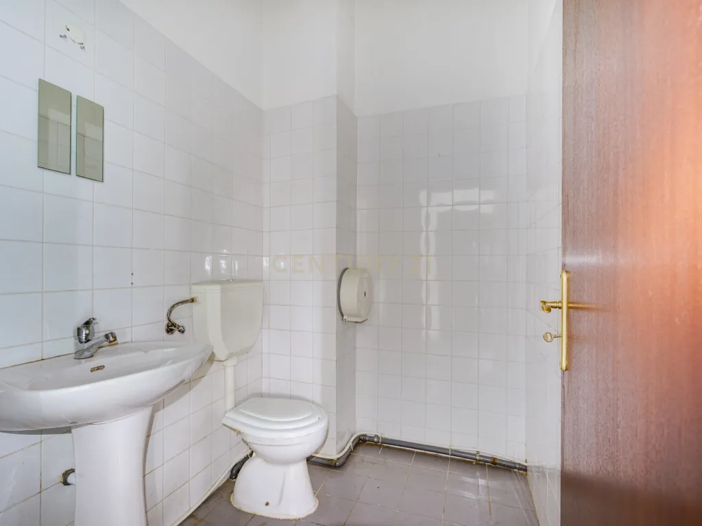 ESPAÇO COMERCIAL 142 M² + 5 ESTACIONAMENTOS | 2 PISOS | EXCELENTE OPORTUNIDADE - Image 12