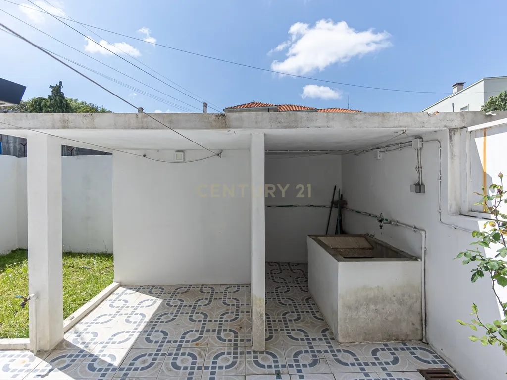 Andar Moradia T5 – Antas, Avenida Fernão de Magalhães – Porto - Image 38
