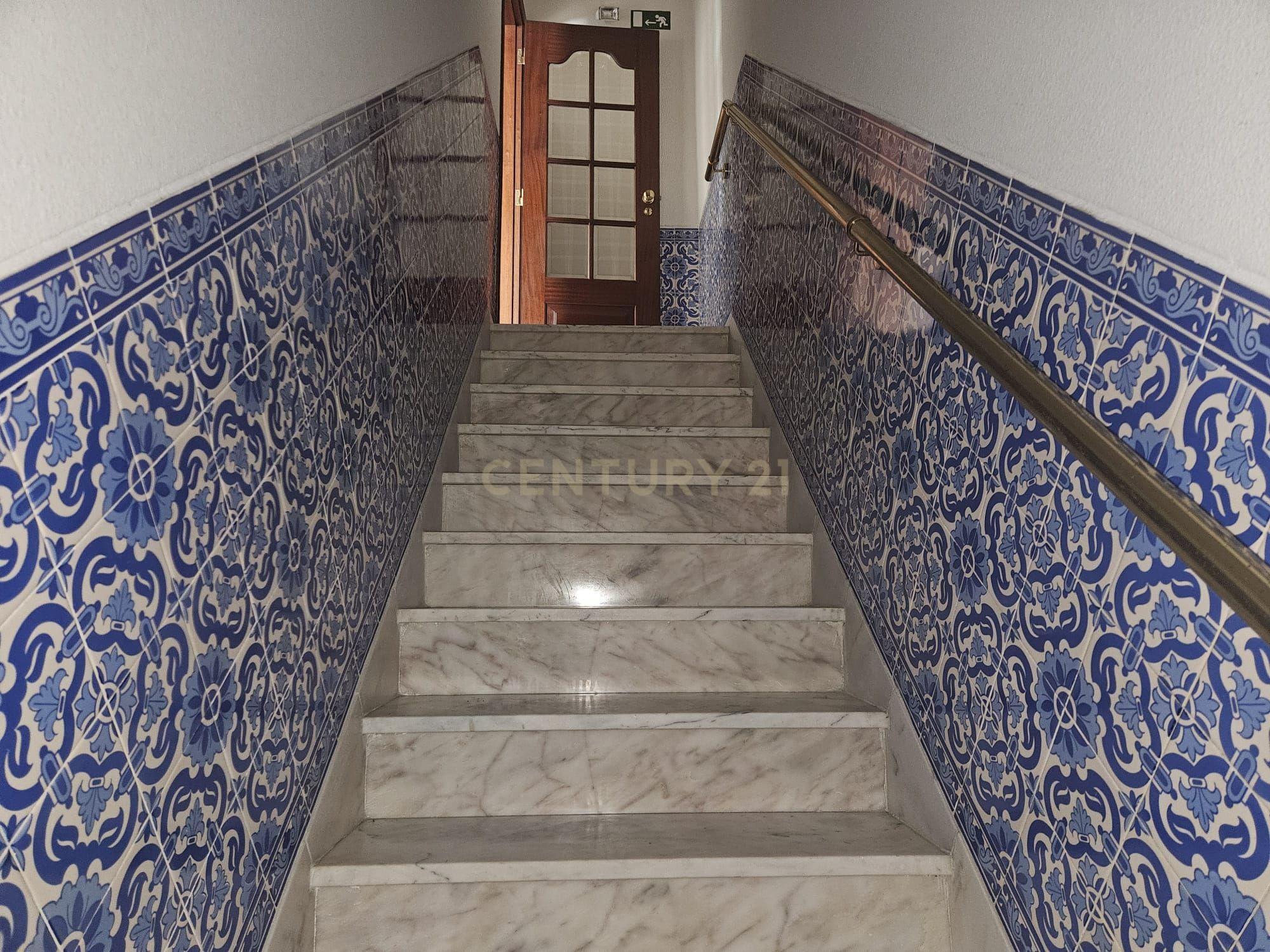 Fotografia 8 de Loja para Arrendamento em Belém – 175 m2 (2 Pisos)