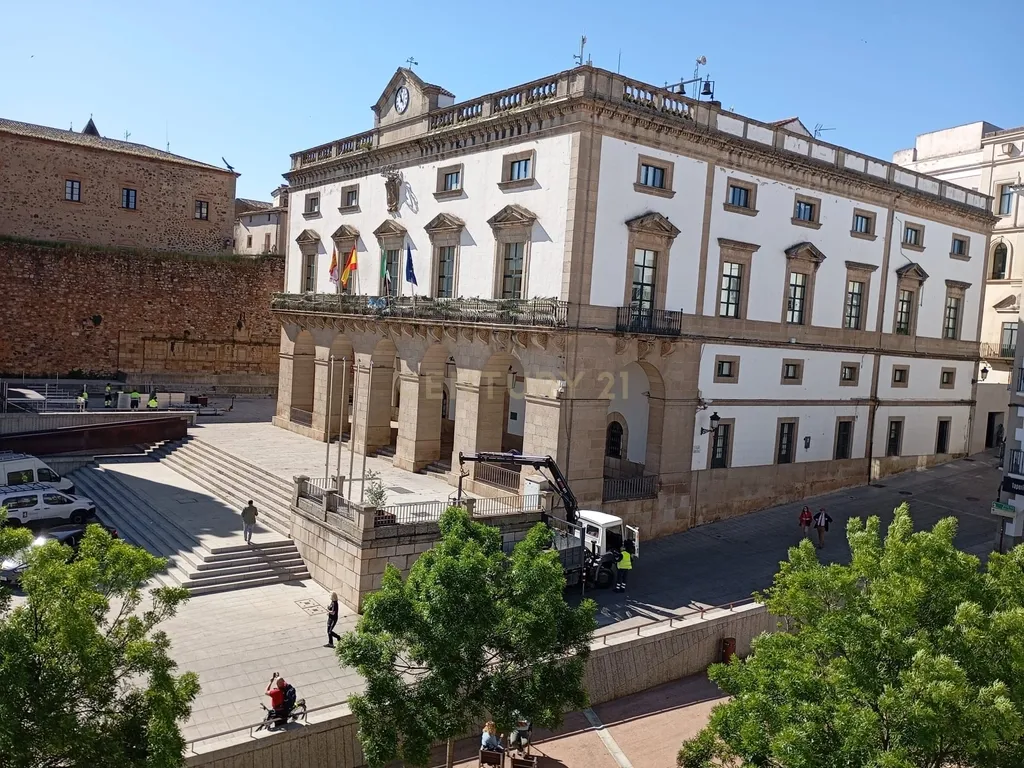 Apartamento Espetacular em Cáceres com Vista e Varandas - Image 15