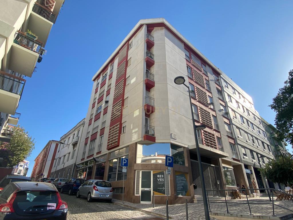 T1 PARA ARRENDAMENTO NA RUA SARAIVA DE CARVALHO JUNTO AO RATO - Image 10