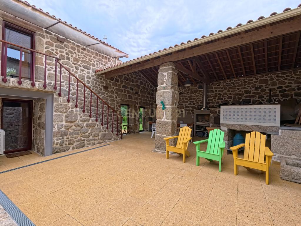 Moradia T4 de luxo totalmente mobilada e equipada em Couto de Baixo – Viseu - Image 3