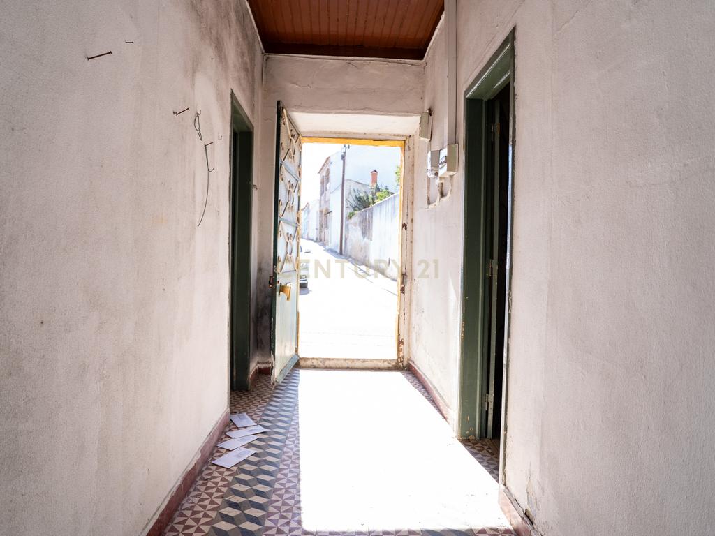Casa para Recuperação em Cartaxo com Vista Panorâmica - Image 43