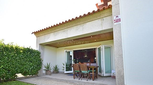 Moradia T5 em Casais Novos, Penafiel- Onde os sonhos em família ganham vida  - Image 3