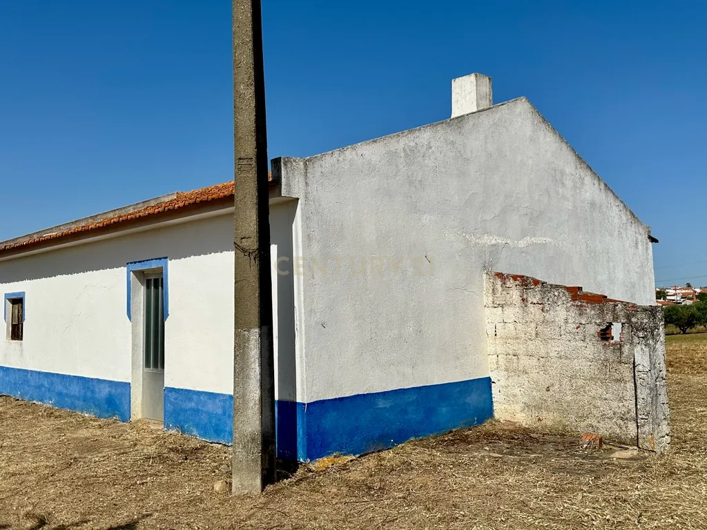 Alentejo-BEJA- Nossa Senhora das Neves, Excelente Quinta, com MORADIA de 267,3 m2 , Casa de Monte de 90 m2 e 23000 m2 de Terreno com Furo e Poço - Image 32