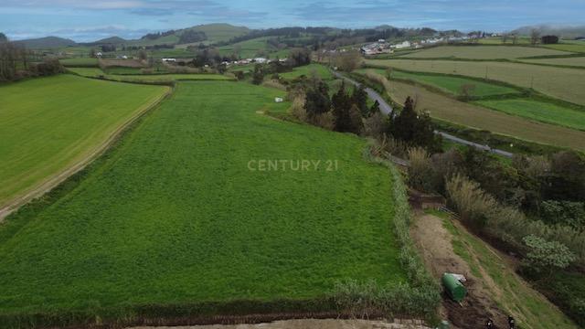 Terreno Agrícola com Vista Mar em Lagoa, São Miguel - Image 2
