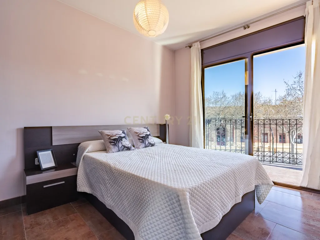 Apartamento amplo de 3 quartos no coração de Vendrell - Image 37