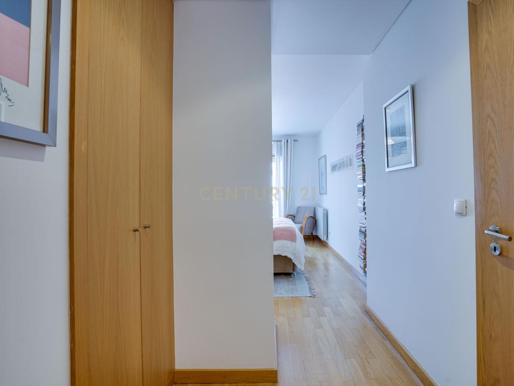 Apartamento T3 no Parque das Nações com Vista Panorâmica para o rio  - Image 27