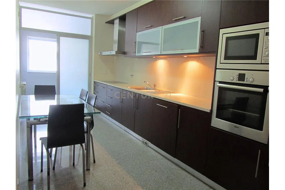 Apartamento T1 para arrendar, Pedrouços, ao Pólo Universitário - Image 5