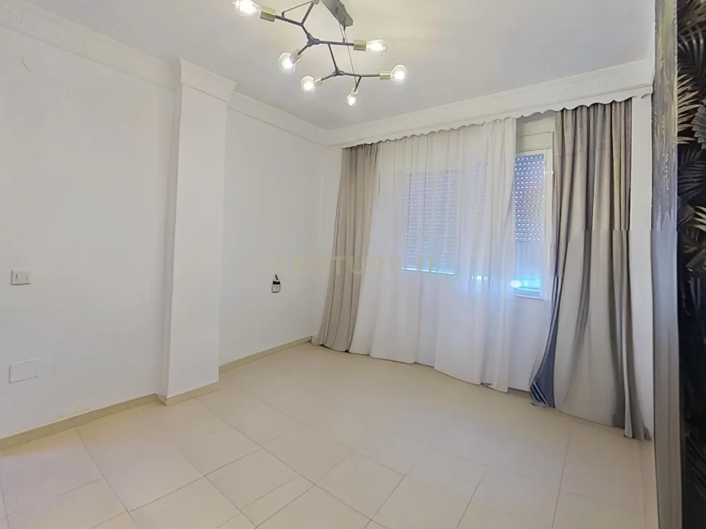 APARTAMENTO DE LUXO TOTALMENTE RENOVADO EM LAS LAGUNAS · 119 m² · 3 QUARTOS - Image 18
