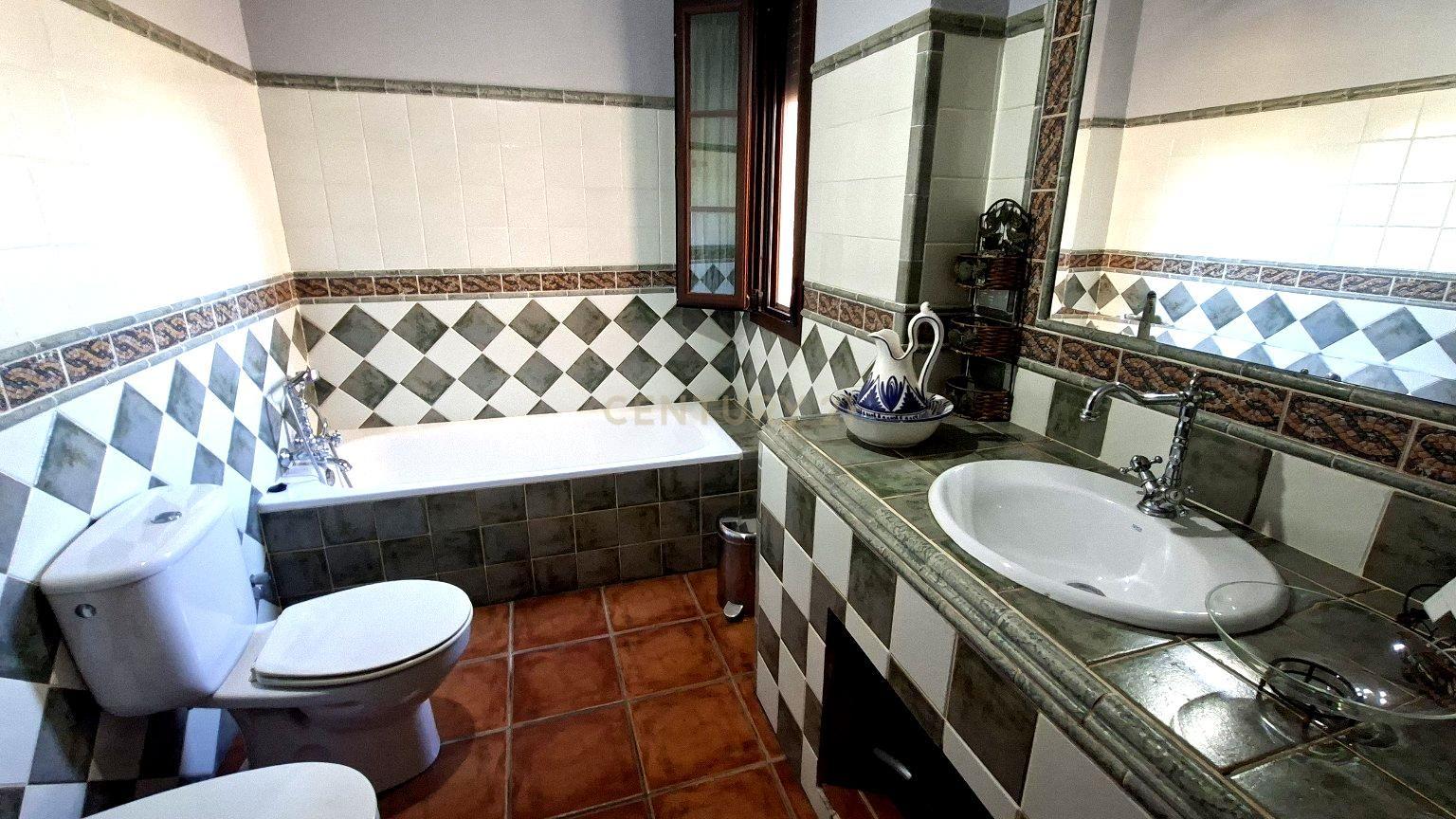 Chalé rústico com jardim e piscina em zona residencial tranquila – Arriate (a 10 minutos de Ronda) - Image 34