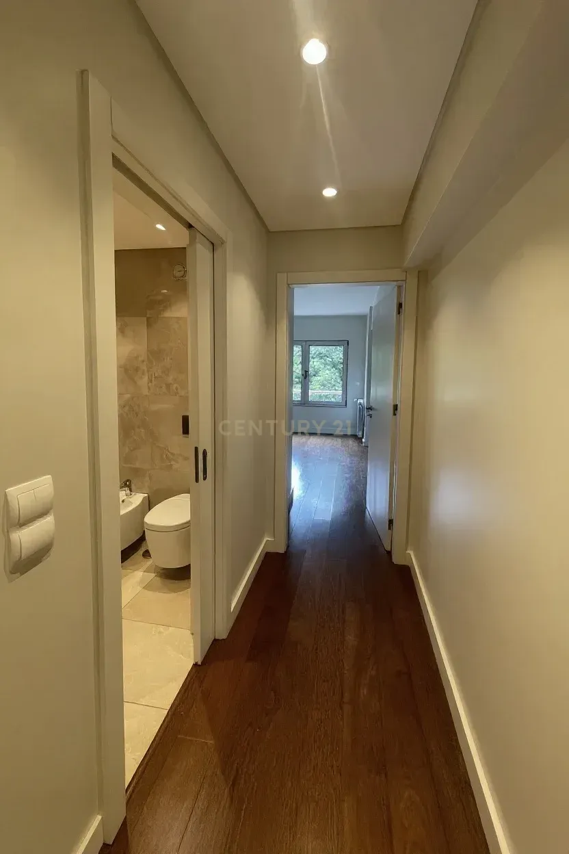 Fotografia 2 de Apartamento T1 Renovado para Arrendar na Estefânia, Lisboa