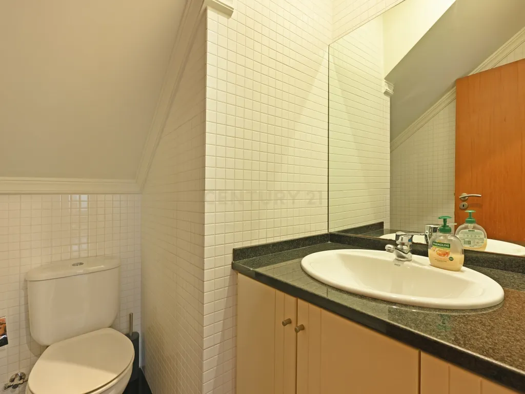 Apartamento Duplex T2+2 com 2 Suites e Terraço privativo em Canidelo - Image 11