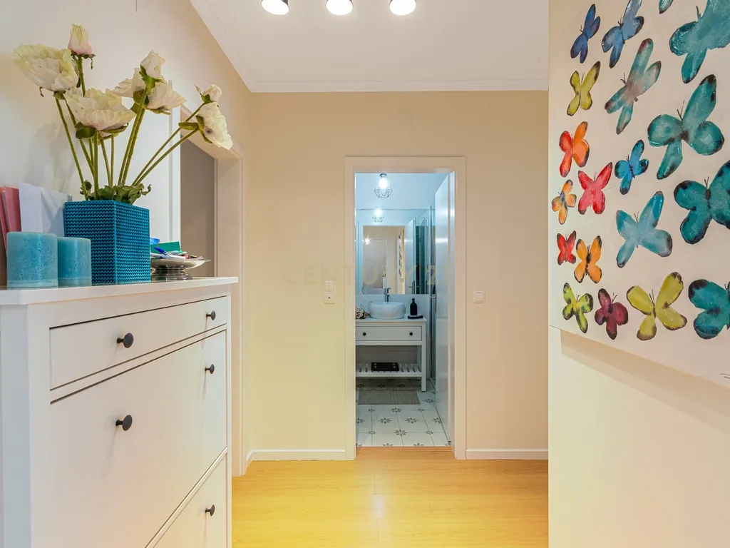 Apartamento T3 Remodelado na Horta dos Vimes - Viva com Conforto e Qualidade em Alenquer. - Image 21
