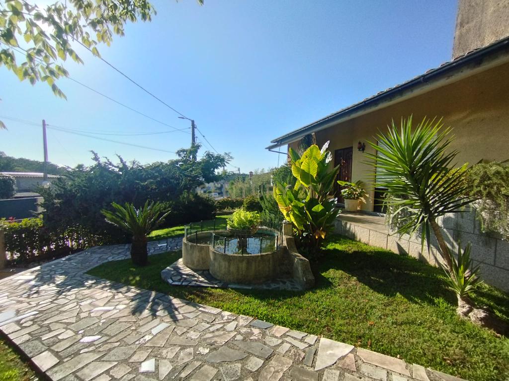 Grande moradia térrea, em Santo Tirso com área de lazer, anexo, jardim e terreno agrícola, Porto - Image 15