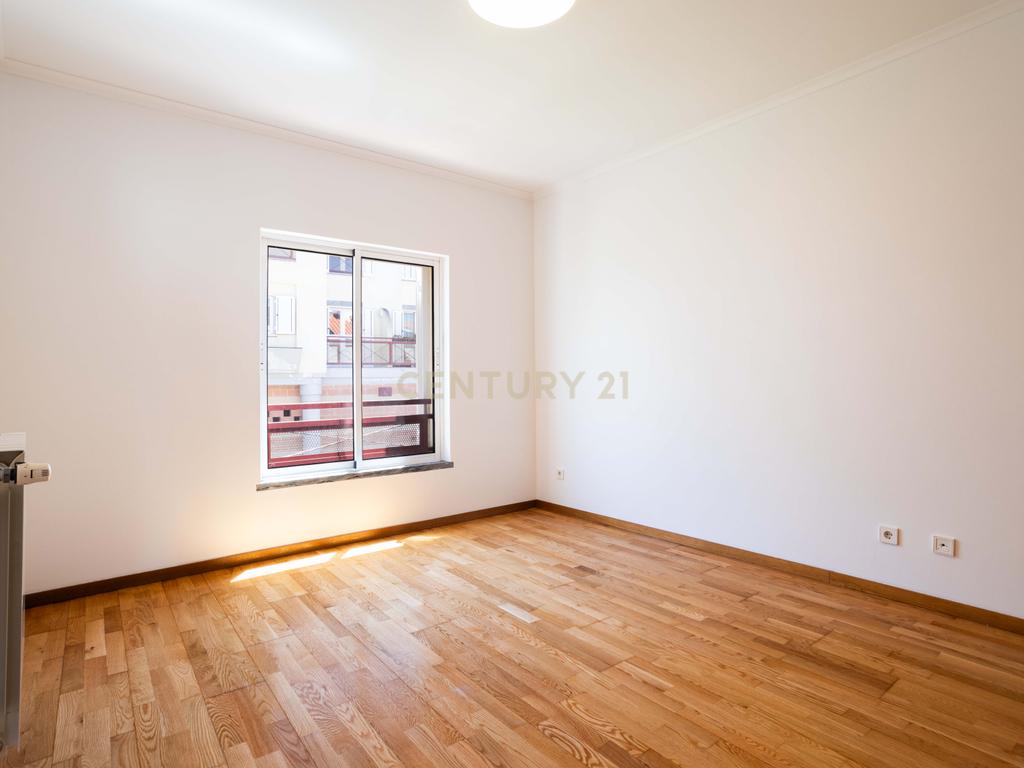 Moradia T4 para arrendamento - Oeiras Golf Residence- Barcarena - Image 31