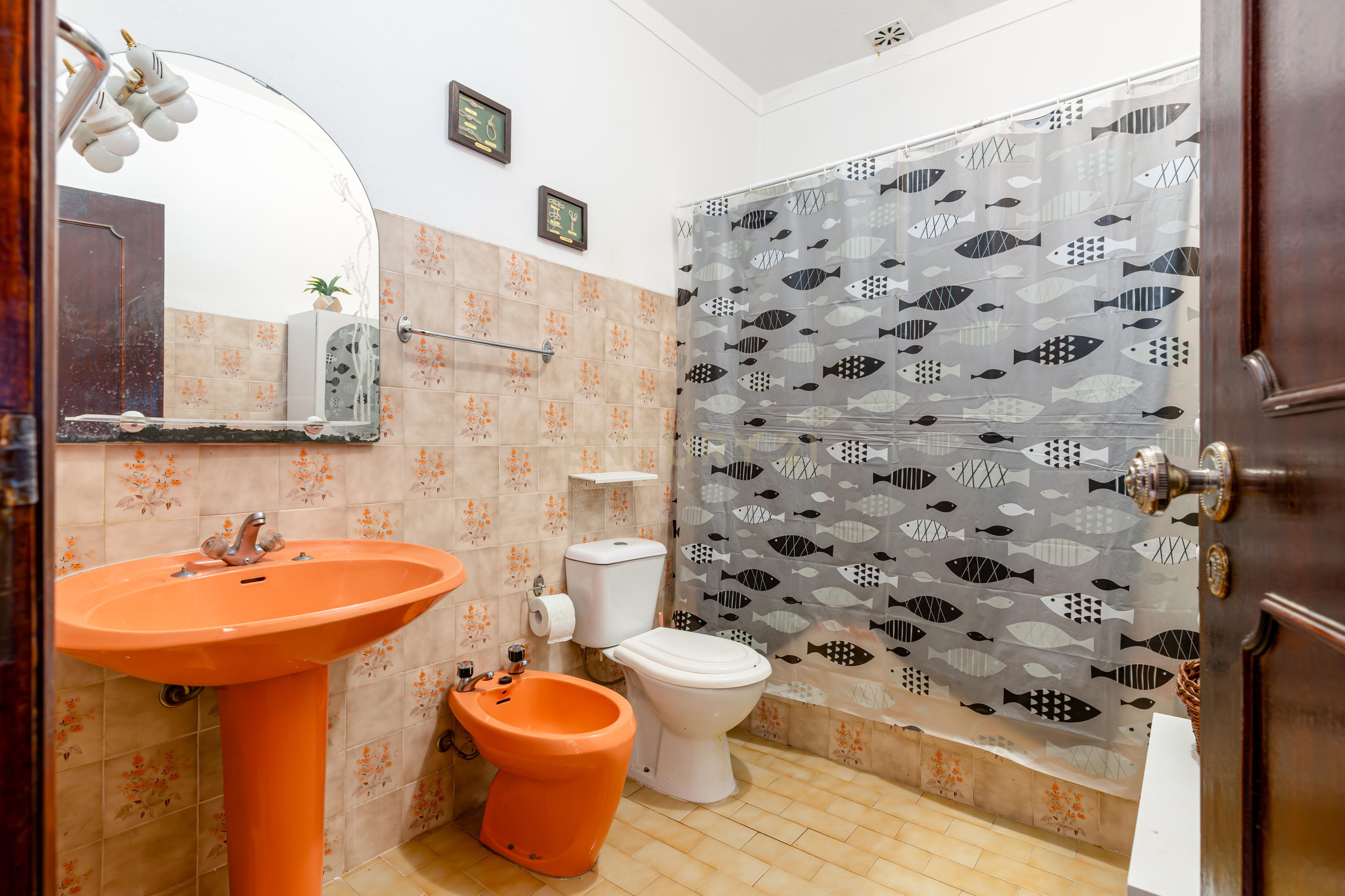 Moradia com grande potencial de valorização na Póvoa de Sta Iria! - Image 12