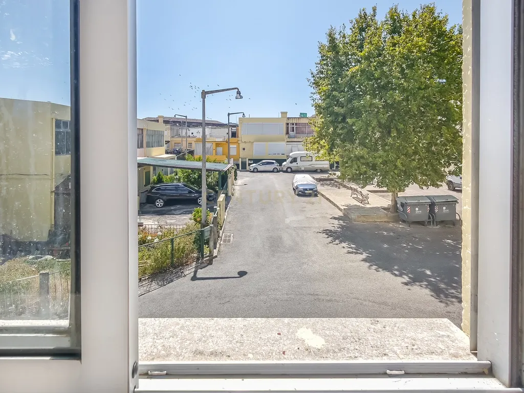 🏡 Moradia T3 Totalmente Remodelada em Camarate, Loures | O Espaço de uma Casa ao Preço de um Apartamento! - Image 21