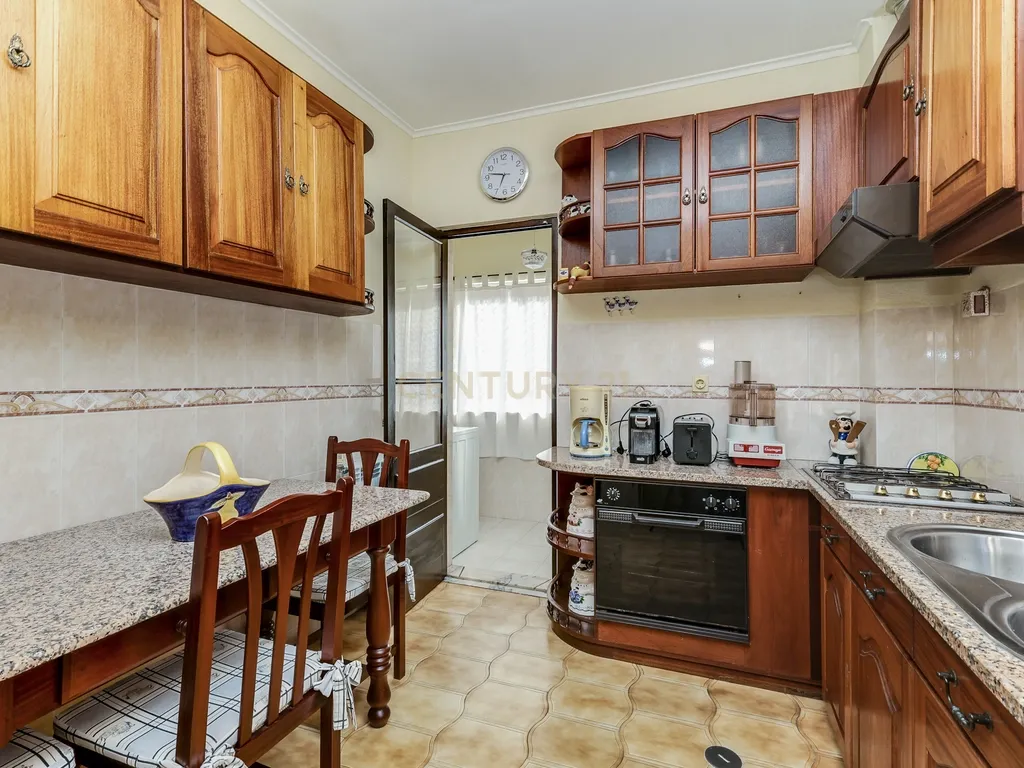 Moradia Bifamiliar – Bairro da Fraternidade, São João da Talha - Image 9
