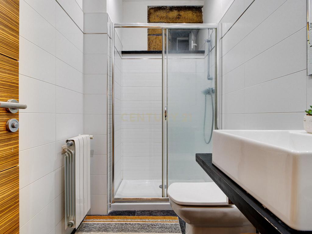  - Image 8