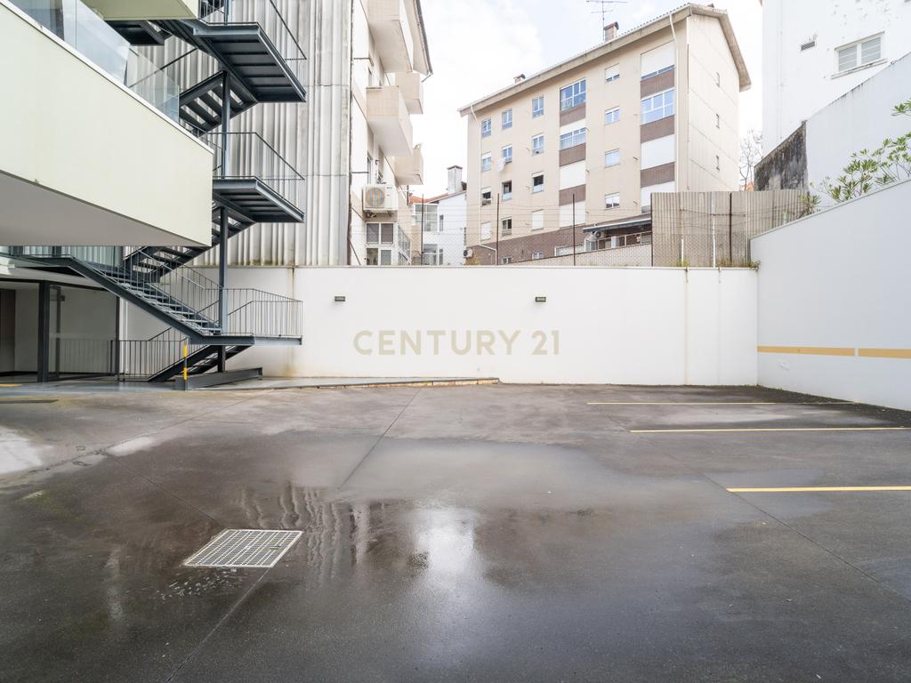 Requintada Penthouse T6 em Celas - Coimbra - Image 34
