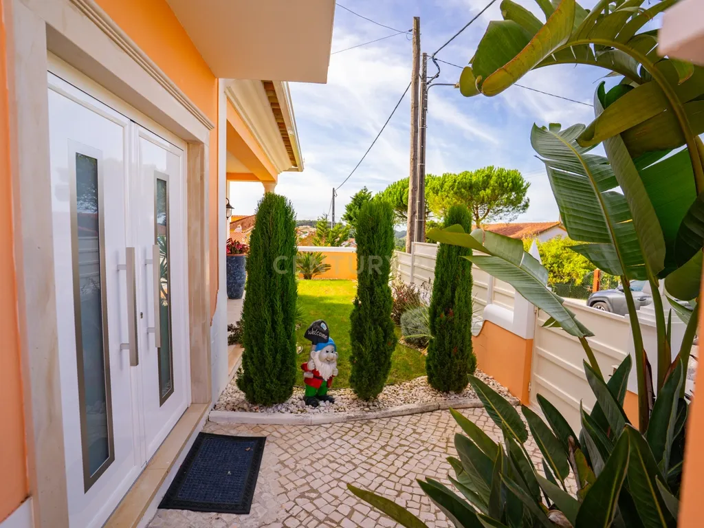Moradia T4 Independente com Anexo | Lote 635 m² - Image 41