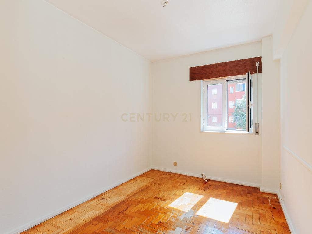 Apartamento T3 nos Olivais - Image 16