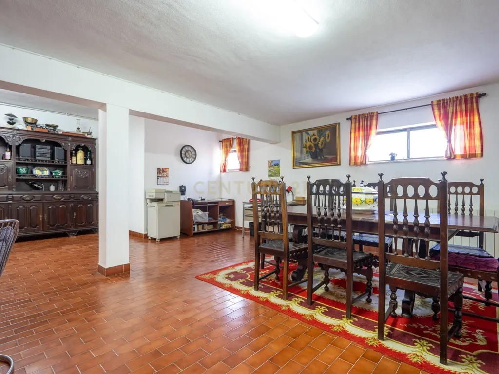 Moradia T3 com anexos e garagem para 3 carros – Canedo, Pampilhosa - Image 57