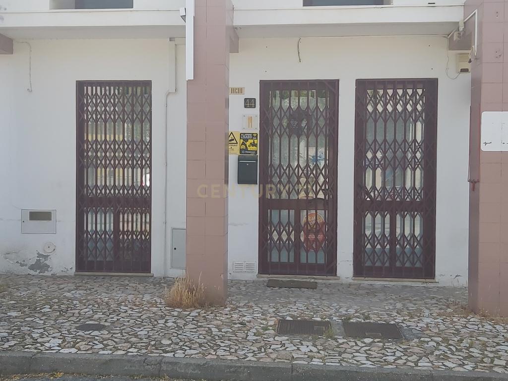 🥪🏙️ Snack-Bar com Localização de Ouro e Fácil Acesso no Centro de Évora - Image 2