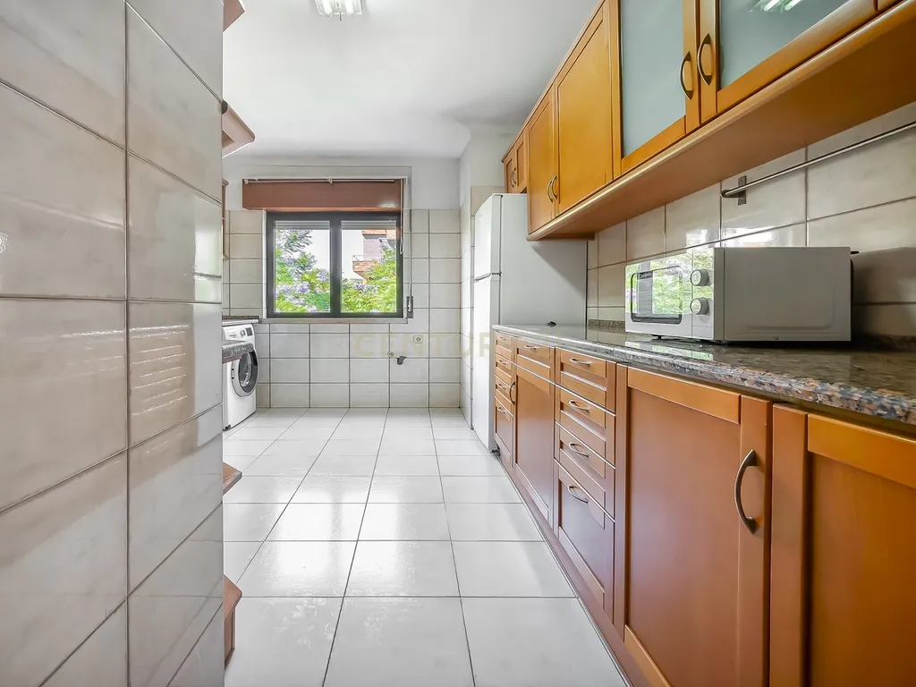 Apartamento T2 nos Olivais Sul - Image 12