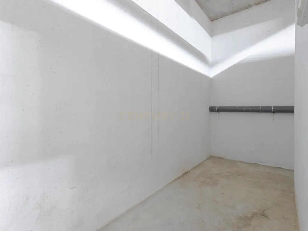 T4 Duplex com vista mar em Espinho - Image 48