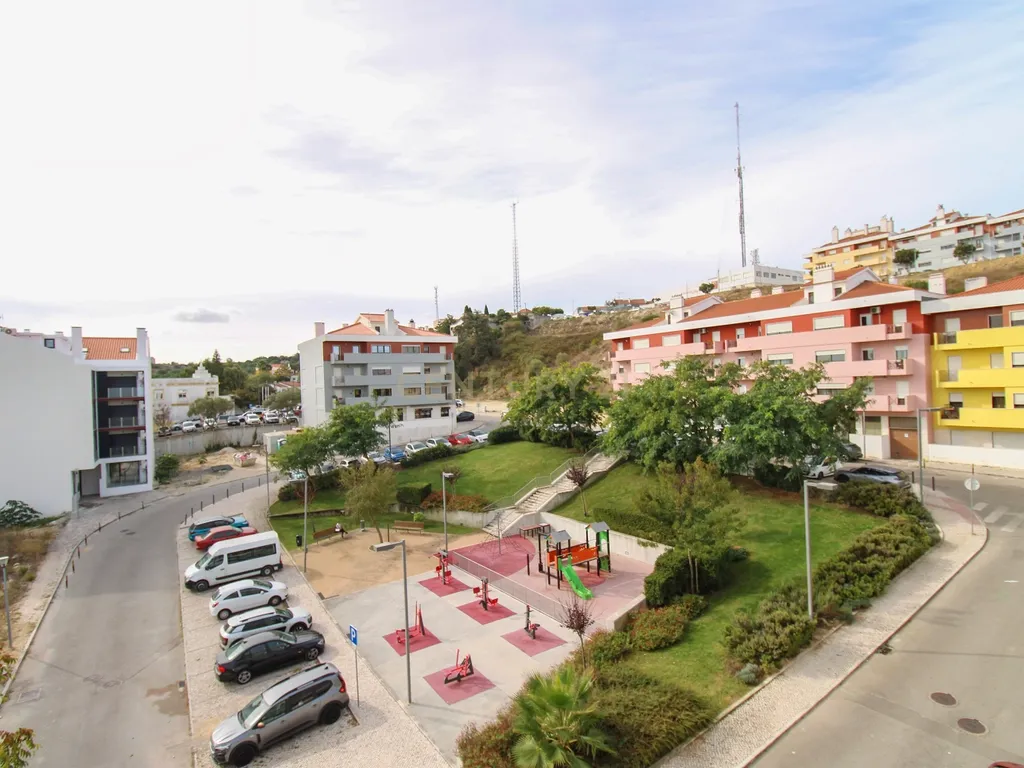 Apartamento T3 centro Palmela - Image 31
