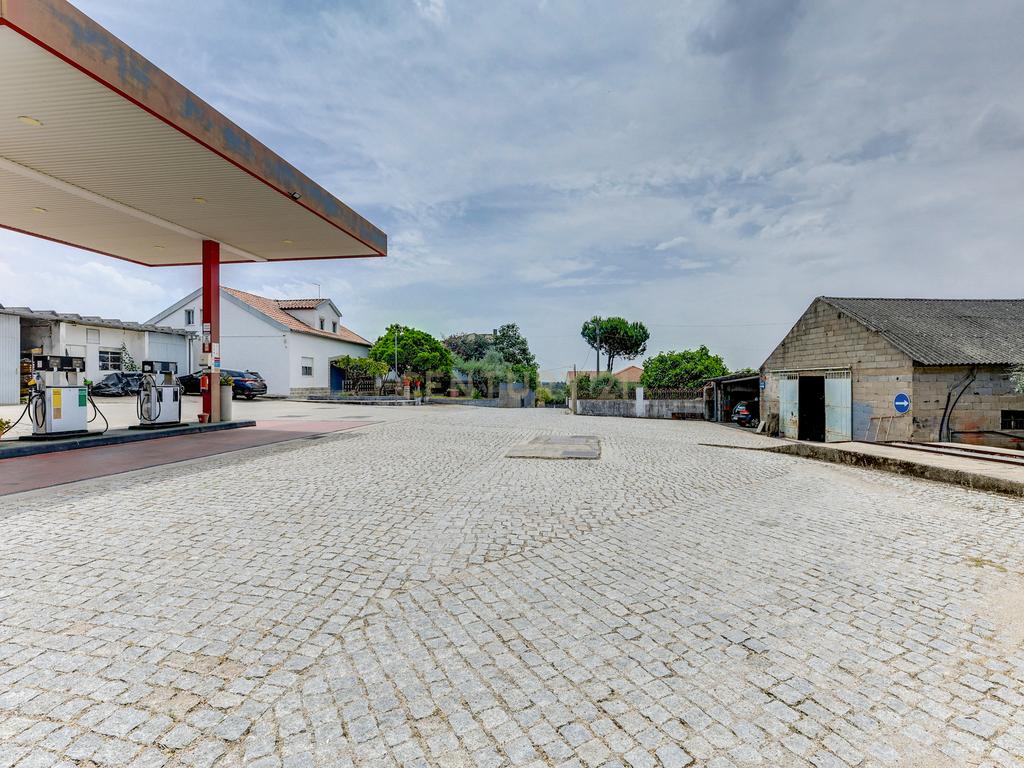 OPORTUNIDADE 360º – Moradia T3 + Posto de Combustível GALP + Terrenos (36 000 m²) - Image 102
