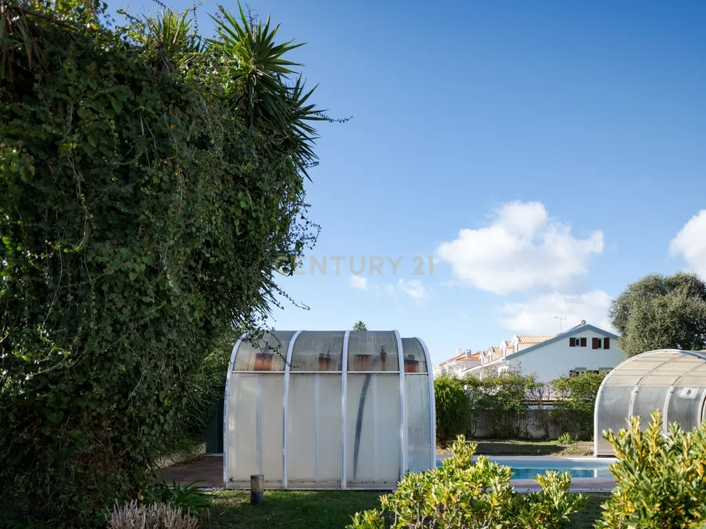 Moradia T4 Geminada à Venda na Marisol — 200 m² | Lote 900 m² | Piscina - Image 5